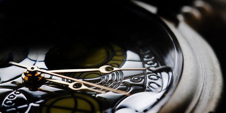 Striking the Perfect Balance: Navigating the Challenges of Work and Personal Life