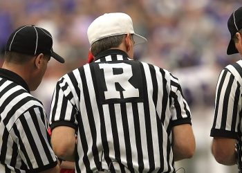 Leading with Integrity: Ethical Decision-Making in Leadership