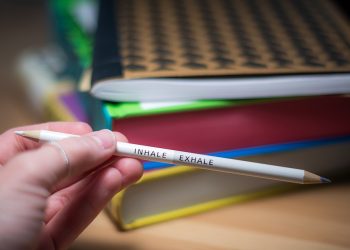 Mastering the Art of Balance: How to Create a Daily Routine that Promotes Health and Happiness