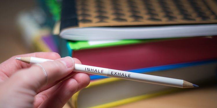 Mastering the Art of Balance: How to Create a Daily Routine that Promotes Health and Happiness